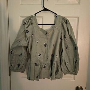 Universal Thread Peasant Top